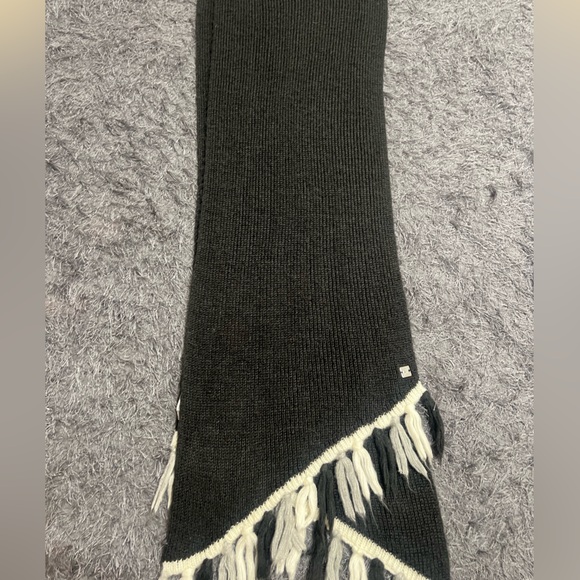 Black Winter Scarf with Fringe! - Picture 6 of 11